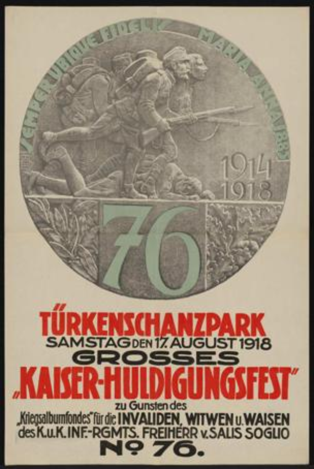 Ein Plakat zum 70. Jubiläum des Kaiser-Huldigungsfestes in Berlin, Deutschland, das eine Gruppe von Menschen in der Mitte zeigt, umgeben von Text und Zahlen, in einem Photo-Rahmen angezeigt.