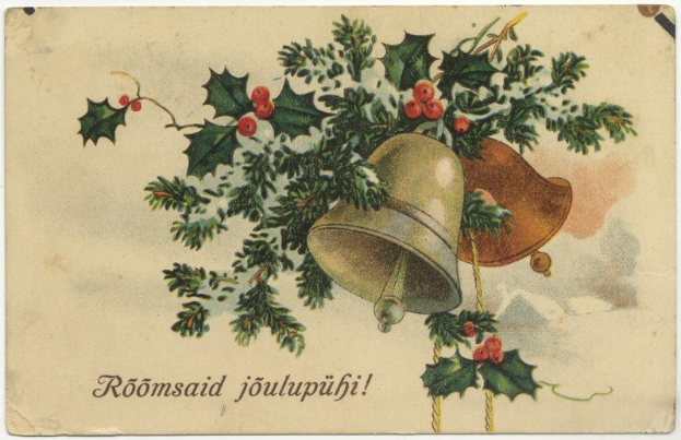 Altmoderne Weihnachtskarte mit Stechpalme, roten Beeren und goldenen Glöckchen, mit festlichem Text, der eine fröhliche Weihnachten wünscht.