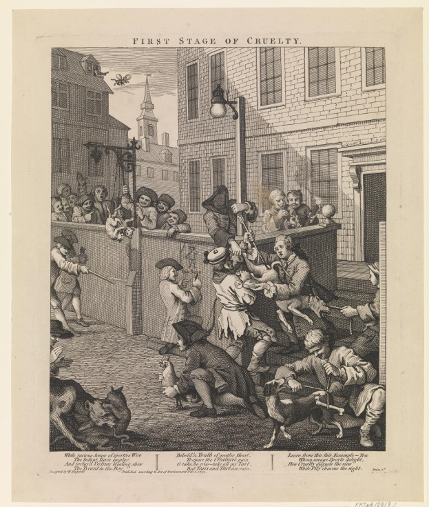 Eine Gruppe von Menschen und Tieren versammelt sich vor einem Gebäude mit Fenstern und einer Straßenlaterne, mit einem Himmel im Hintergrund; Text unten lautet "Erste Stufe der Grausamkeit."