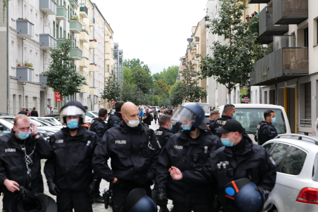 POL-DO: Polizei beschlagnahmt Autos, schlägt Messerträger-Verbote vor - und setzt konsequent die Konzeptumsetzung von Präsenzschwerpunkt fort