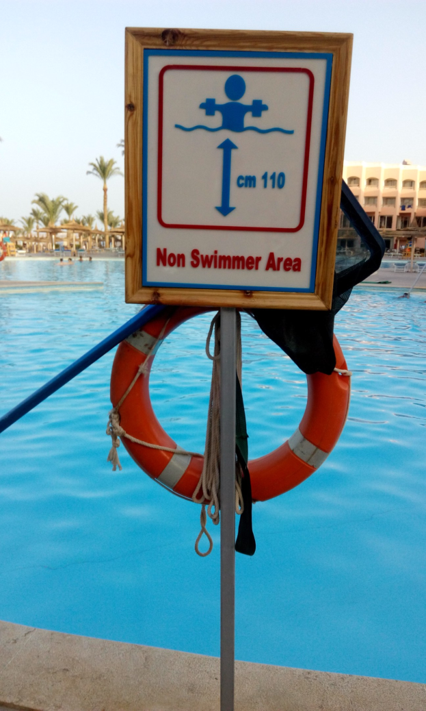 Schwimmen statt Champagner