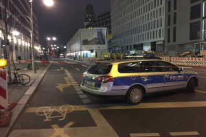 POL-W: W Attack on Police Officers in Barmen