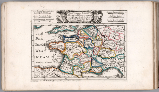 Ein aufgeschlagenes Buch, das eine detaillierte Karte von Deutschland mit ihren Bundesländern und Städten zeigt, begleitet von beschreibendem Text.
